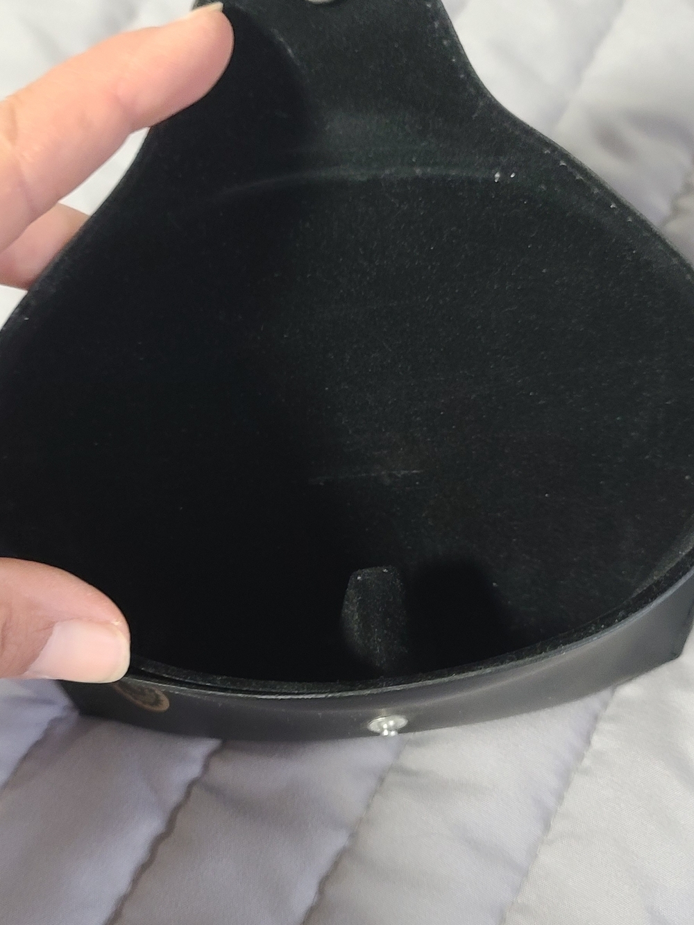 Ray-Ban Black Sunglasses Case with Gold Logo - Picture 5 of 5